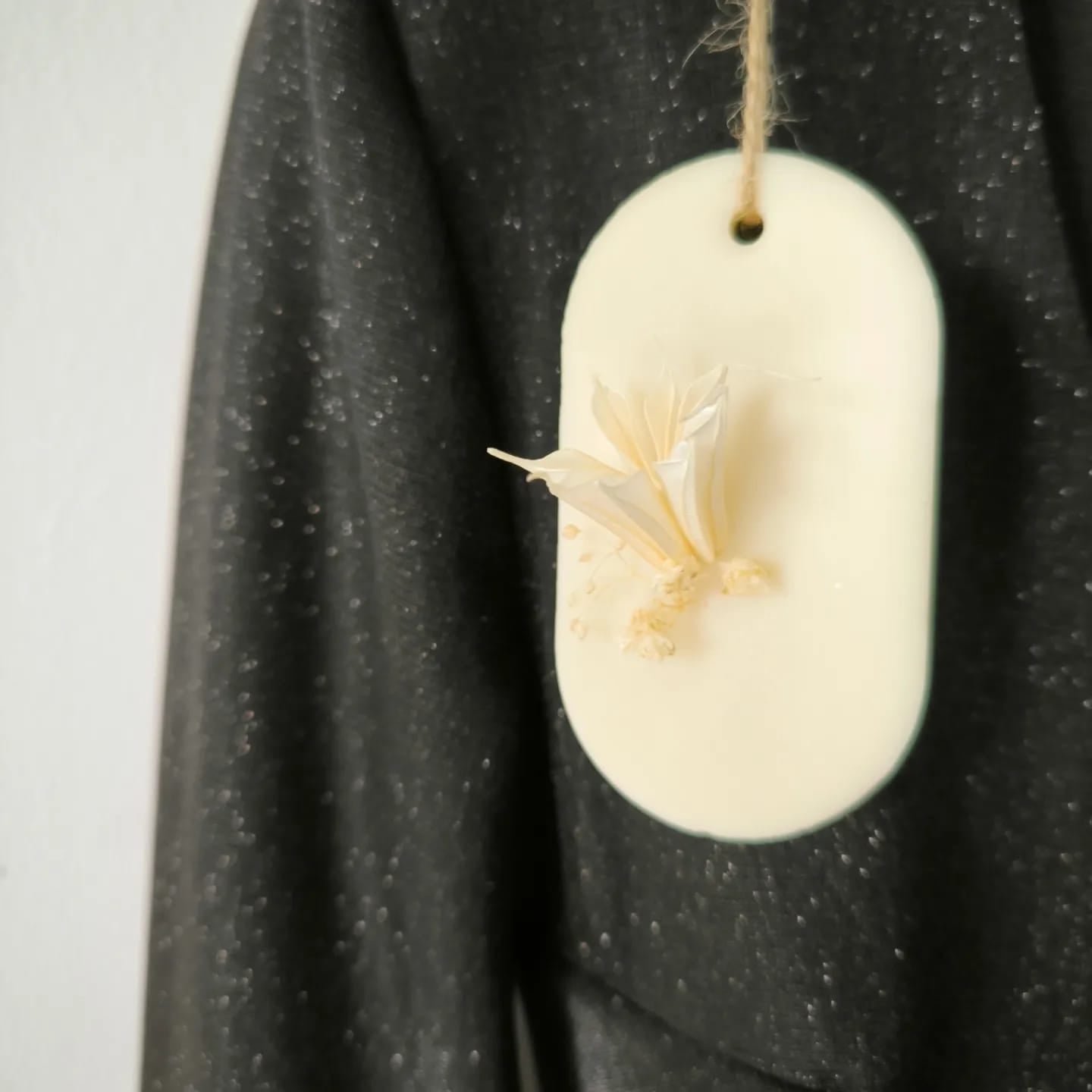 Suspension Parfumée : Élégance et Fraîcheur au Cœur de Votre Intérieur